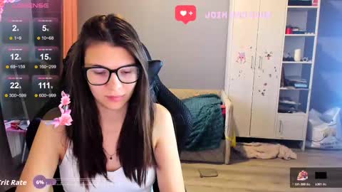  KIRA  online show from October 24, 2025, 2:19 am