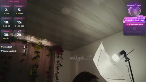 mollysb_05 online show from December 10, 2024, 6:06 pm