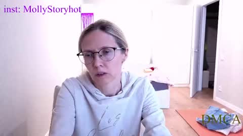 AngelMomm online show from March 22, 2026, 8:40 am