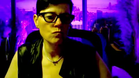 MollySun Nina Randmann online show from June 8, 2026, 3:01 pm