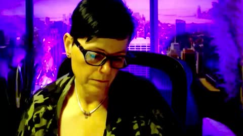 MollySun Nina Randmann online show from June 11, 2026, 4:38 pm