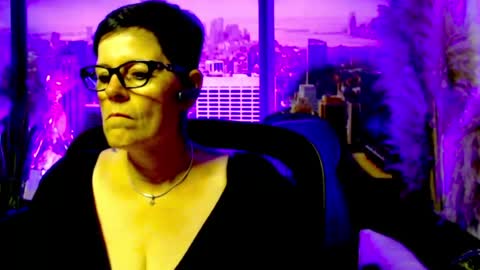 Snapshot of mollysun chatting on June 21, 2026, 4:31 pm MollySun Nina Randmann online show from June 21, 2026, 4:31 pm