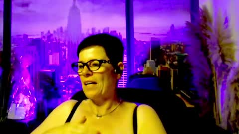 MollySun Nina Randmann online show from July 17, 2026, 4:01 pm