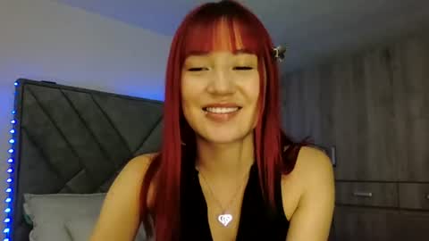 Snapshot of mollywalter chatting on July 18, 2026, 9:24 am mollywalter online show from July 18, 2026, 9:24 am