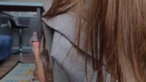 Snapshot of mollyyank chatting on November 19, 2025, 11:10 am Molly online show from November 19, 2025, 11:10 am