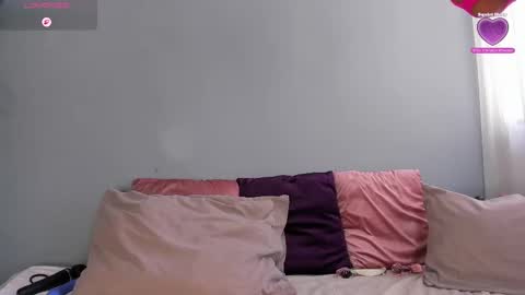 Molly online show from October 9, 2025, 5:22 pm