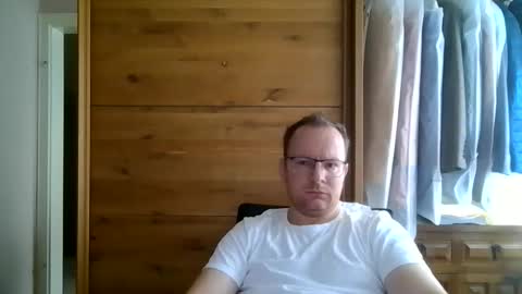 Snapshot of molnarzsolt chatting on October 29, 2025, 9:22 am molnarzsolt online show from October 29, 2025, 9:22 am