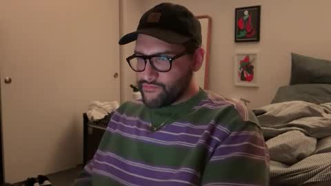 molten_escargot online show from February 5, 2025, 3:55 am