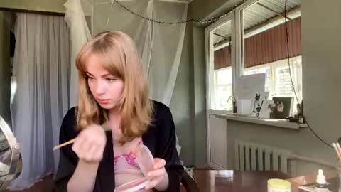 Oksana online show from June 15, 2026, 1:24 pm