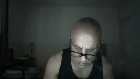 moment71200 online show from November 20, 2025, 10:59 am