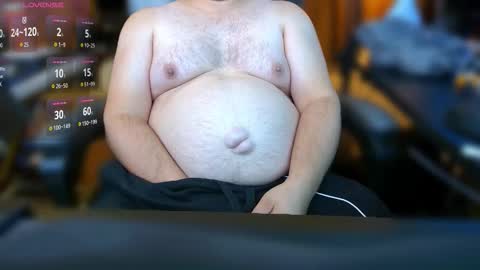 Snapshot of momentofs123 chatting on October 26, 2025, 7:53 pm momentofs123 online show from October 26, 2025, 7:53 pm