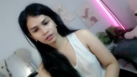 Snapshot of momi_khem019 chatting on June 28, 2026, 6:41 am MOMIKHEM online show from June 28, 2026, 6:41 am