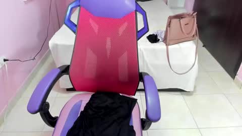 call me slut online show from March 12, 2025, 11:42 am