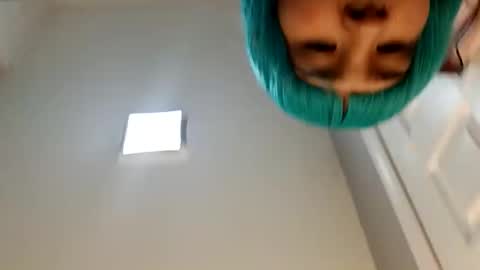 Mommy bubbles online show from January 7, 2025, 2:41 pm