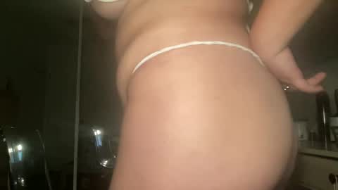 mommygoddess03 online show from September 22, 2025, 3:08 am