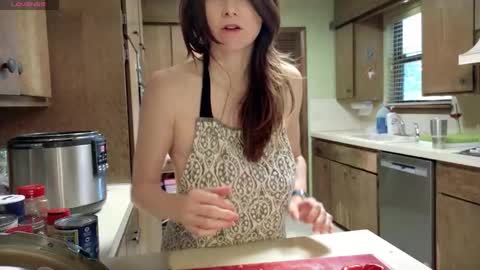 Goddess L online show from November 11, 2025, 3:45 pm