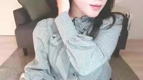 Momo online show from December 15, 2024, 1:24 am