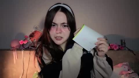 Snapshot of momomochi_ chatting on March 2, 2026, 3:41 pm Momo online show from March 2, 2026, 3:41 pm