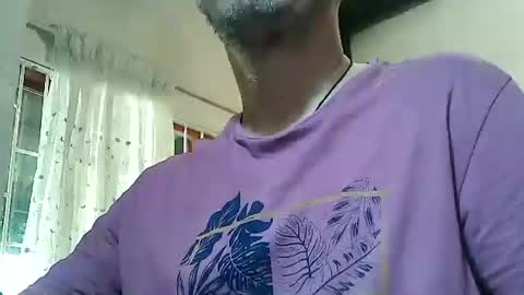 Snapshot of mon_za chatting on May 23, 2026, 12:31 pm mon_za online show from May 23, 2026, 12:31 pm