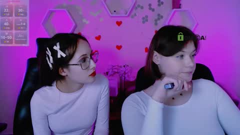 Mona  online show from October 11, 2025, 7:01 pm