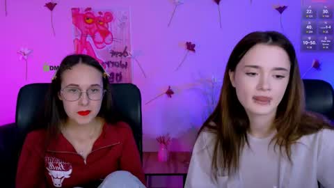 Snapshot of mona_cloud chatting on May 30, 2026, 7:22 pm Mona online show from May 30, 2026, 7:22 pm