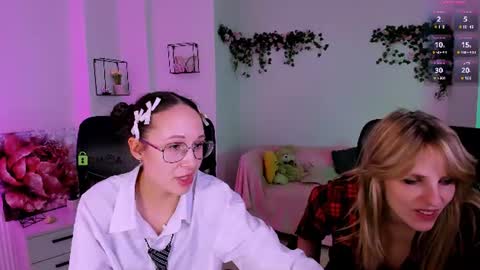 Snapshot of mona_cloud chatting on June 18, 2026, 6:56 pm Mona online show from June 18, 2026, 6:56 pm