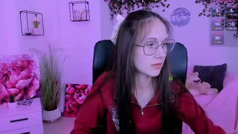 Snapshot of mona_cloud chatting on June 30, 2026, 8:37 am Mona online show from June 30, 2026, 8:37 am