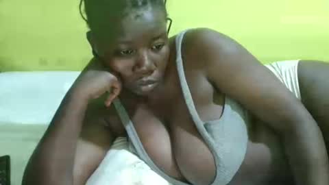 Snapshot of mona_lis chatting on May 11, 2026, 8:53 am mona online show from May 11, 2026, 8:53 am