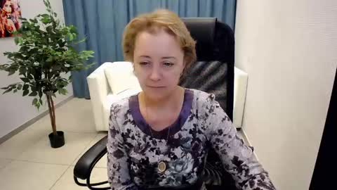 Mona online show from June 3, 2026, 11:02 am
