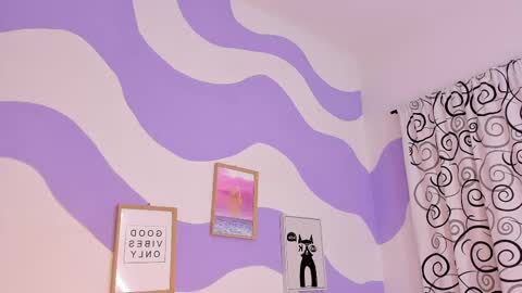 MONAAXXX online show from March 12, 2025, 3:51 pm