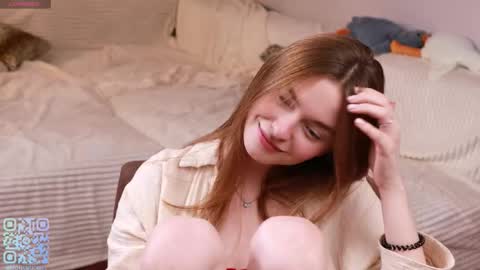 Mona online show from October 7, 2025, 7:11 pm