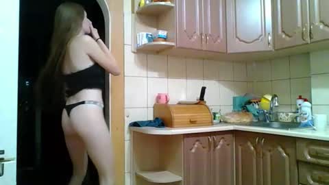 Snapshot of monica_tamayo chatting on April 27, 2026, 8:51 pm Monica online show from April 27, 2026, 8:51 pm