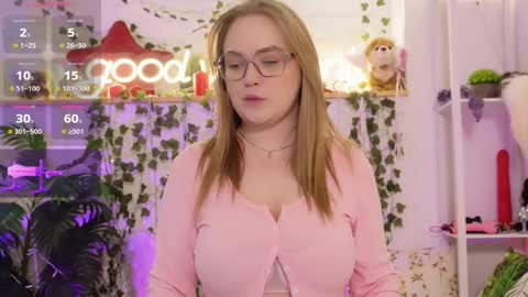 monicaasis online show from February 12, 2026, 6:14 pm