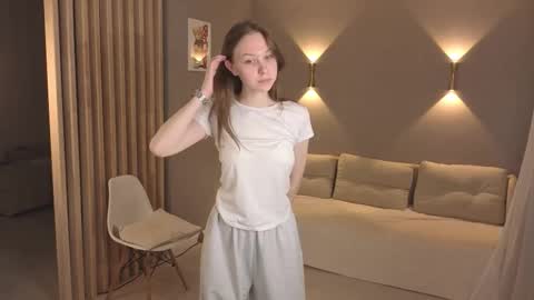 my name is Nika online show from November 24, 2025, 4:18 pm