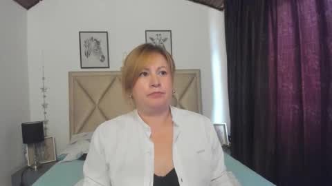 Snapshot of monicapink_ chatting on March 27, 2026, 3:01 pm Mony online show from March 27, 2026, 3:01 pm