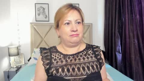 Snapshot of monicapink_ chatting on March 31, 2026, 12:16 pm Mony online show from March 31, 2026, 12:16 pm