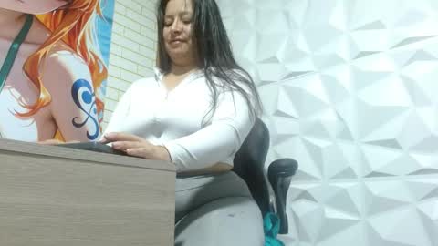 Snapshot of monickhotpri chatting on May 20, 2026, 11:44 pm monickhotpri online show from May 20, 2026, 11:44 pm
