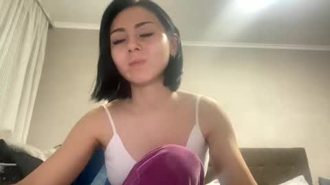Snapshot of monika_dance7 chatting on February 28, 2026, 8:32 pm monika_dance7 online show from February 28, 2026, 8:32 pm