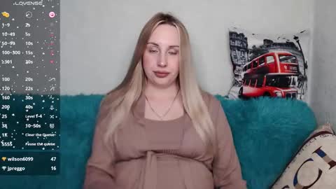 Monika online show from October 2, 2025, 2:13 pm