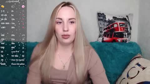 Monika online show from October 4, 2025, 12:14 pm