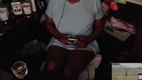 Snapshot of moniquemiles chatting on June 20, 2026, 7:44 am Monique Miles online show from June 20, 2026, 7:44 am
