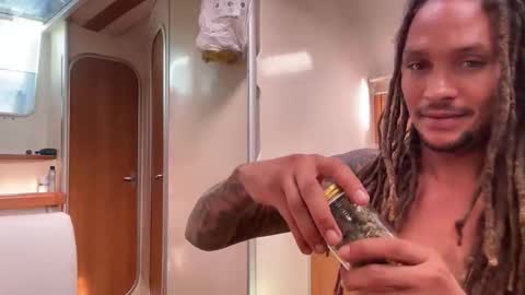 Snapshot of monkandmia chatting on October 12, 2025, 2:05 pm Monk and Mia online show from October 12, 2025, 2:05 pm