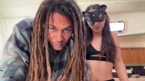 Snapshot of monkandmia chatting on October 18, 2025, 11:00 am Monk and Mia online show from October 18, 2025, 11:00 am