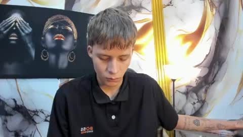mono_blonde online show from May 24, 2026, 11:04 am