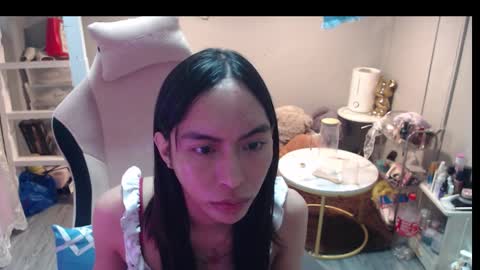 ELYSE A SIMPLE GIRL online show from January 19, 2026, 11:25 am