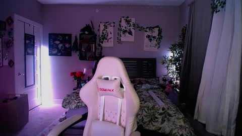 Lydia Mooney online show from February 20, 2025, 3:12 am