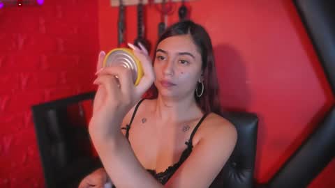 Monttserratt online show from March 18, 2026, 7:28 pm