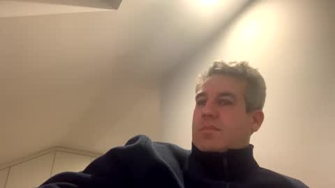 Snapshot of montygx chatting on January 4, 2025, 12:05 am Monty G online show from January 4, 2025, 12:05 am