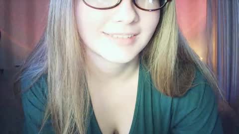 moodiemira online show from March 5, 2026, 2:57 pm