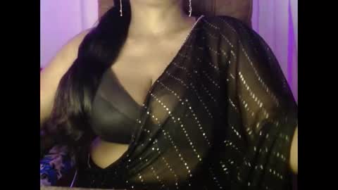 Snapshot of moody_maya chatting on October 4, 2025, 10:13 am Maya online show from October 4, 2025, 10:13 am